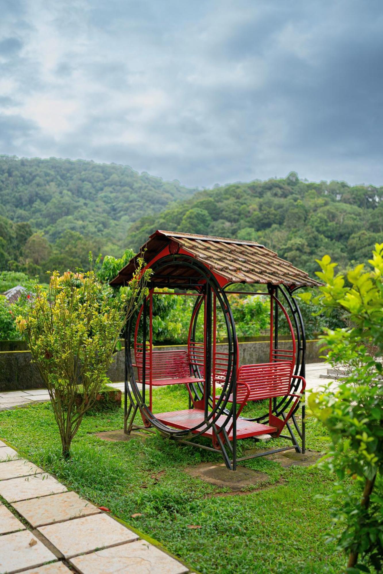 The Sanihara Hotel & Resort Vythiri Bagian luar foto